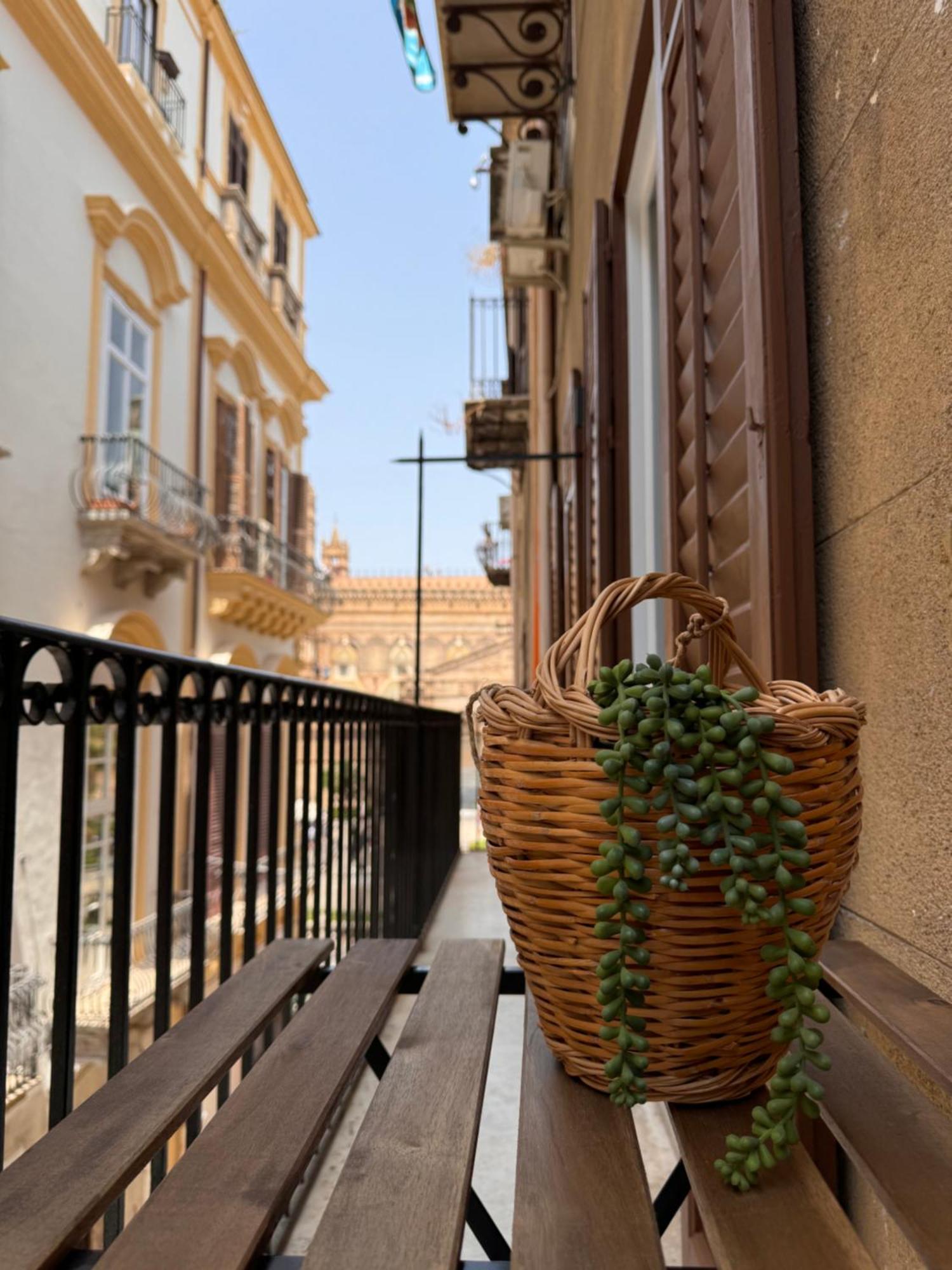 Luxury Cathedral Apartments Palermo Exterior photo